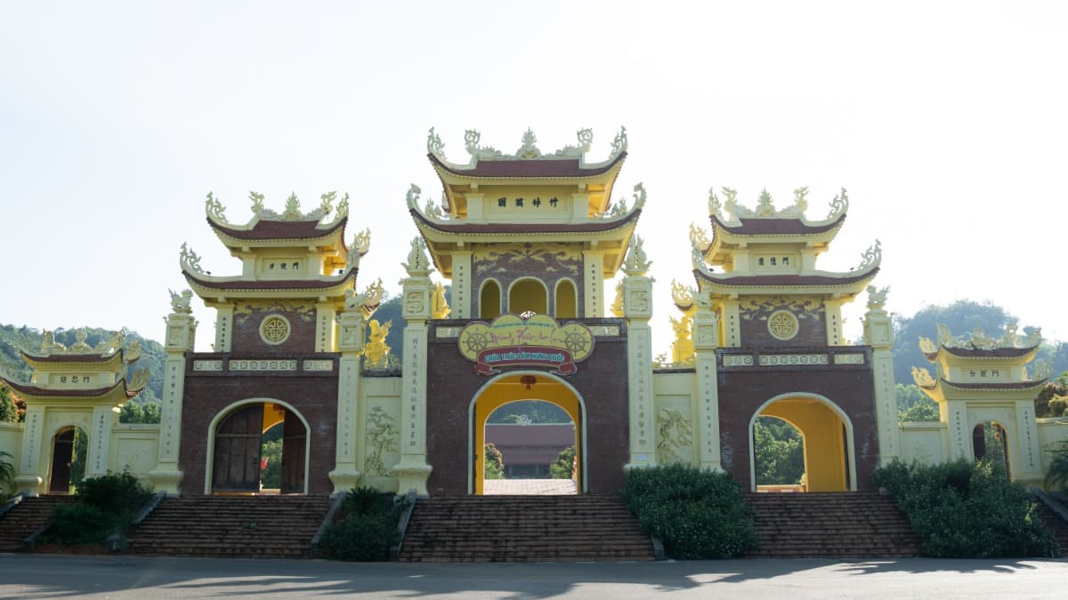 Chùa Trúc Lâm Hưng Quốc