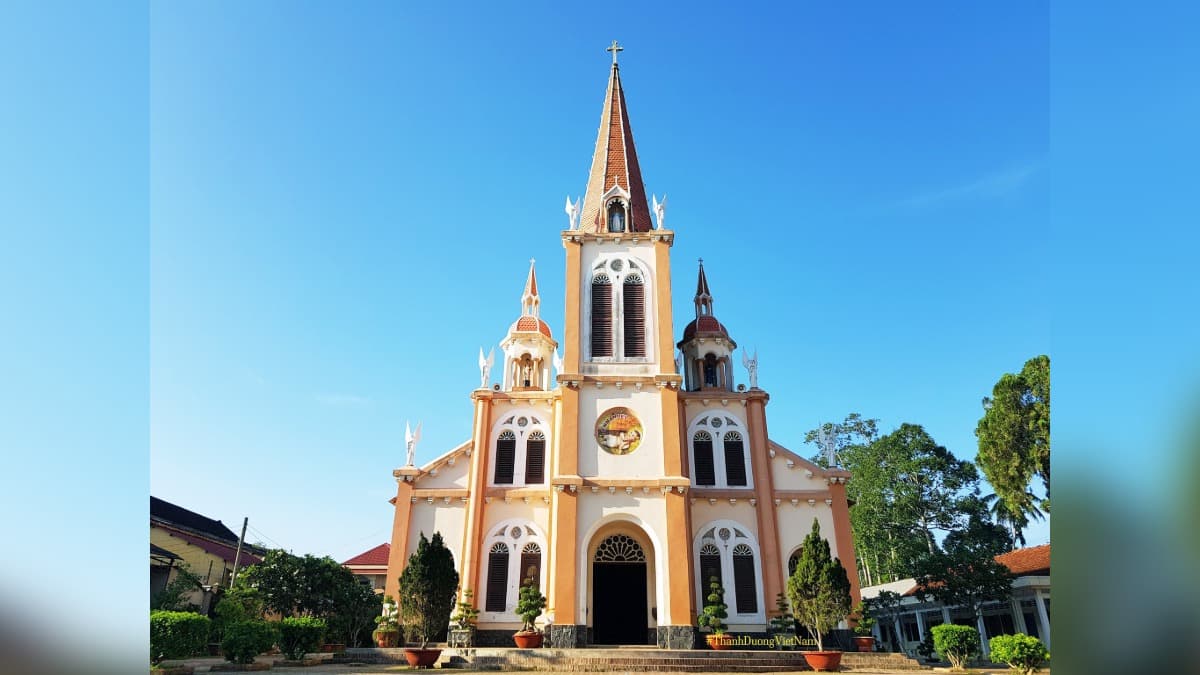 Nhà Thờ Giáo Xứ Cái Nhum
