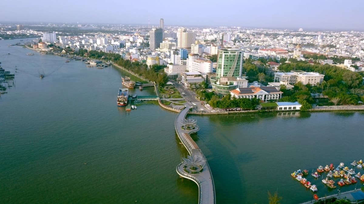 Ninh Kieu Wharf